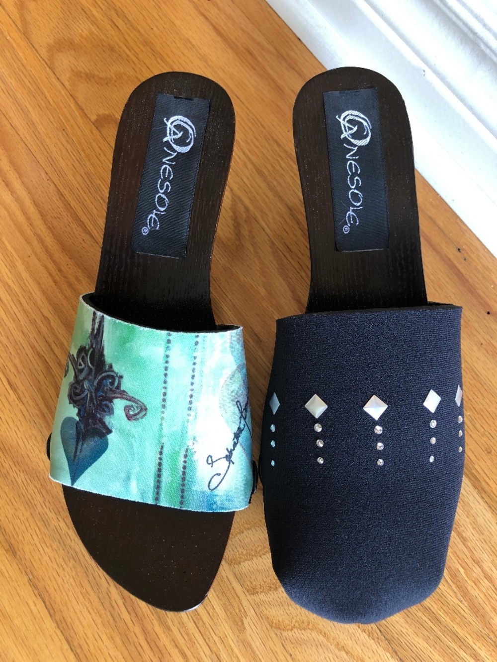 2-way Convertible Sandals- Kitten heel! EUC